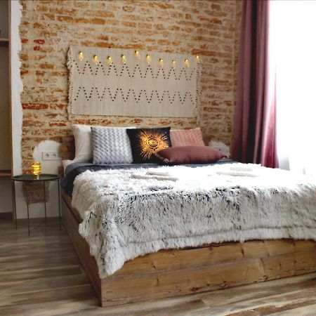 Dorosh-Home Квартира-Студія В Центрі Львова Exterior foto